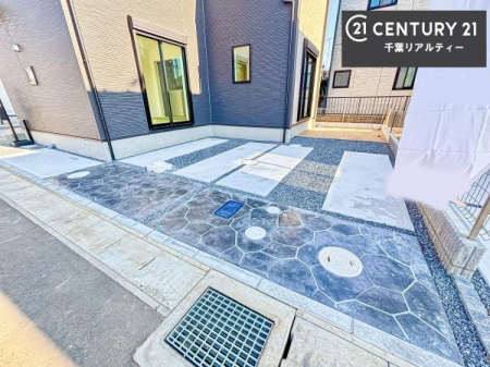 ���ԏ� ���ԃX�y�[�X��2�䕪����܂��I�Z�J���h�J�[�͂������A�o�C�N�⎩�]�ԂȂǂ��u���ꏊ�ɍ���܂���B