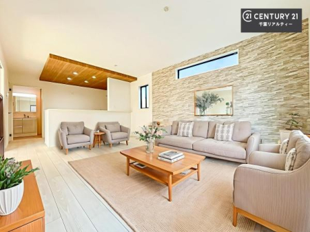 ���r���O �Ƌ��CG�p�[�X�ł��B�S�n�ǂ����r���O�͉Ƒ������R�ƏW�܂�܂��B�Ƒ��c�R�̎��Ԃ����������ł��B���Ƒ��ƁA����w�[���������Ԃ��߂��������ł��ˁB