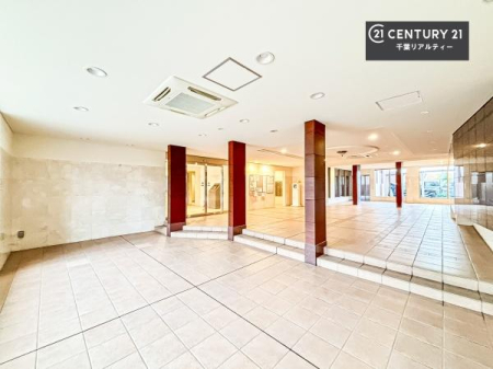 �G���g�����X ��؂Ȃ��q�l�����o�}������G���g�����X�B�z��������ǂ��S�n�̗ǂ���Ԃł��B