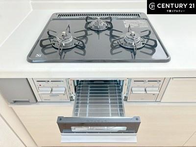 �L�b�`�� �R�����͎O������̂ł������̓����i�s���ł��܂��B
�������O�����t���ł��B�����X�y�[�X���L�X���Ă���׍�Ƃ����₷���I�g�����肪�ǂ��V�X�e���L�b�`���ł��I