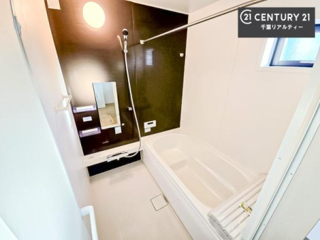 ���� �������������l�̕��͋C�̃o�X���[���́A�����o�Ă��ăo�X�^�C�����[���I
���d���撣���Ă��邲�J���ɂ��D�݂̓����̓����܂����āA�y����ł݂Ă͂������ł��傤���H�y���n�̔��J�Ò��I�z