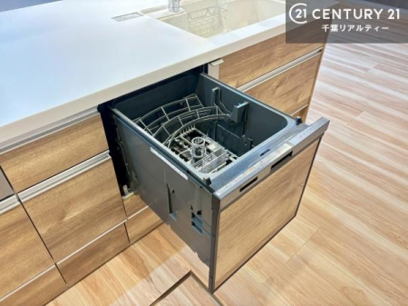 �L�b�`�� �H��@�t���I�Z��������~��͎�r��h�~�Ƃ��đ劈�􂵂܂��I�r���g�C���d�l�Ȃ̂ŁA�ꏊ����炸�����X�y�[�X���L���g���Ď�ۂ悭��Ƃ��o���܂��I