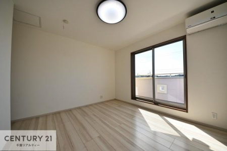 �m�� �V���v���Ƀf�U�C������Ă��邽�߁A�Ƌ��I�т܂���I
���C�ɓ���̉Ƌ��u���Ă��낰���Ԃ���邱�Ƃ��ł��܂��B