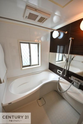 ���� �������������l�̕��͋C�̃o�X���[���́A�����o�Ă��ăo�X�^�C�����[���I
���d���撣���Ă��邲�J���ɂ��D�݂̓����̓����܂����āA�y����ł݂Ă͂������ł��傤���H