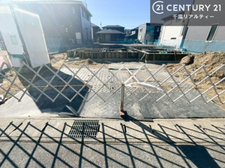 ���ԏ� ���ԃX�y�[�X��3�䕪����܂��I�Z�J���h�J�[�͂������A�o�C�N�⎩�]�ԂȂǂ��u���ꏊ�ɍ���܂���B