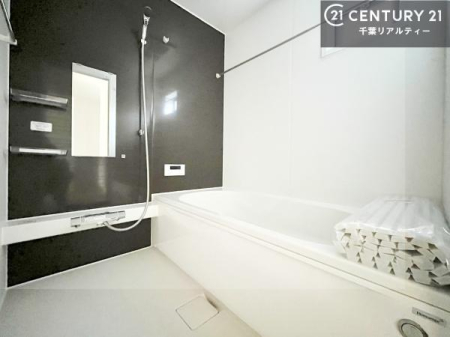 ���� �L�X�o�X�ň���̔������t���b�V���B�����L�΂���̂ŁA�����ɂ��������ƐZ����܂��ˁI�����̃o�X�^�C�����y���݂ɂȂ�܂��B