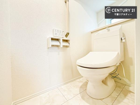 �g�C�� �������֍��ɂ��A�~��͕֍����g�����ł���̂ŗ₽���֍��ɍ��炸�ɍςފ������d�l�ł��I