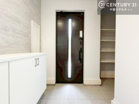 ���� �X�^�C���b�V���Ȍ��ւ��Z�܂��̑���ۂ��������Ă܂��B�������ꂽ�f�U�C���Ɛ������̂����Ԃ��A���X�̋A���S�n�悭�}���Ă���܂��B