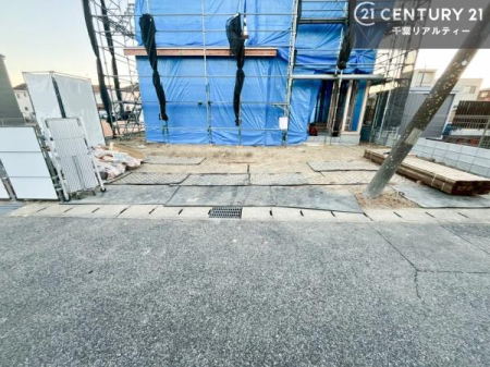 ���ԏ� ���ԃX�y�[�X��3�䕪����܂��I�Z�J���h�J�[�͂������A�o�C�N�⎩�]�ԂȂǂ��u���ꏊ�ɍ���܂���B