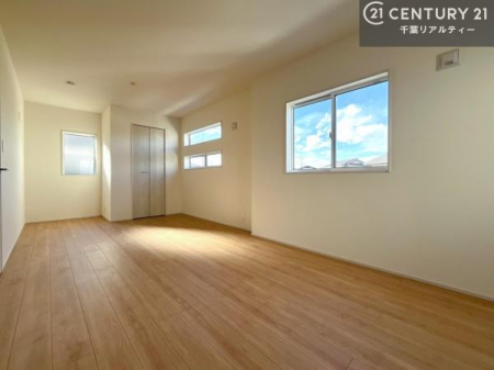 �m�� �Ԏd�؂�Ή��\�I�Ƒ��\���ɍ��킹�Ă�������4LDK����5LDK�ɕύX���o���܂��I