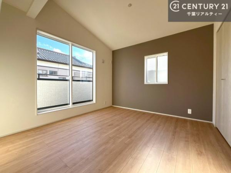 �Q�� �D���������������ޗm���́A���̖ڊo�߂��C�������ǂ������ł��ˁB���������Ԃ��������Ɖ߂������Ƃ��ł��܂��B�D�����F�����̃t���[�����O���ǂ�ȉƋ�ɂ��}�b�`���܂��I