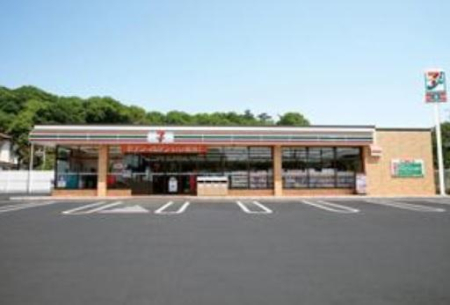 ���ӊ� �y�R���r�j�z�Z�u���C���u���؍X�Ð�����2���ړX�F702m