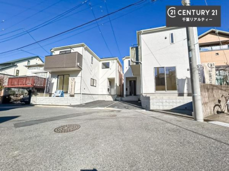 �O�ʓ��H�܂ތ��n�ʐ^ ���ӊ���A���q�l�̂���]�ɍ������������ꏏ�ɂ��ē���v���܂��B�Z��[���A�h�o�C�U�[�ɂ�邲���k������܂��B���Ђ͂��₢���킹�ɑ��Ή����܂��I���҂������܂���I