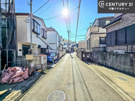 �O�ʓ��H�܂ތ��n�ʐ^ �O�ʓ��H��4���I�z����ǍD�ȗ��n�ł��B
�Ԍɓ��ꂪ���ȕ������S�ł��ˁB