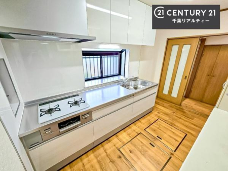 �L�b�`�� �Ǖt�L�b�`���́A�W�����č�ƂɎ��|����܂��I��Ƃ̓������N���N�I
�����̗��������肻���ł��ˁI���[�X�y�[�X���L�x�ŁA�����X�y�[�X���X�b�L���ƕЕt���Ђ�`�����p�ł��܂��I