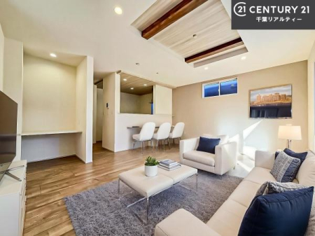 ���r���O �Ƌ��CG�p�[�X�ł��B�S�n�ǂ����r���O�͉Ƒ������R�ƏW�܂�܂��B�Ƒ��c�R�̎��Ԃ����������ł��B���Ƒ��ƁA����w�[���������Ԃ��߂��������ł��ˁB