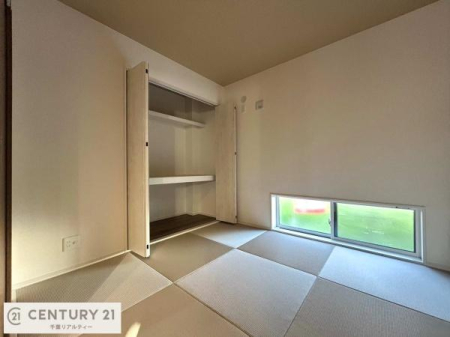 �a�� �^�^�~�̍��肪���炬��^����A�����b�N�X��ԁB�����傫���J�����̂���a���ƂȂ��Ă���܂��B���{�l�̐S������u�a�v�̋�ԁB�䑐�̍���Y����Ԃ͖����̂ЂƎ������o���Ă���܂��I