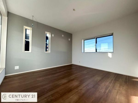 �m�� ���邭���ʂ��̗ǂ������ł��B�u�V���v���v�Ƀf�U�C�����ꂽ�����B���R�x�������̂ŉƋ�⃌�C�A�E�g�ł��D�݂̋�Ԃ�n��グ���܂��B