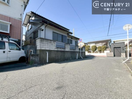 �O�ʓ��H�܂ތ��n�ʐ^ ���邭�J���I�Ȋp�n�ł�������ґ�Ȃ��Z�܂������܂��񂩁B