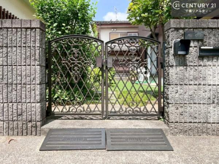 ���̑����n �����T���̂������E���v�]�E������ȂǁA���Ȃ�ƕ��ЃX�^�b�t�܂ł��\���t�����������I�s���Y�Ɋւ��邱�ƂȂ�A�ǂ̂悤�Ȃ��Ƃł����S���ӑΉ������Ē����܂��B