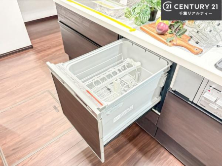 �L�b�`�� �H��@�t���I�Z��������~��͎�r��h�~�Ƃ��đ劈�􂵂܂��I�r���g�C���d�l�Ȃ̂ŁA�ꏊ����炸�����X�y�[�X���L���g���Ď�ۂ悭��Ƃ��o���܂��I