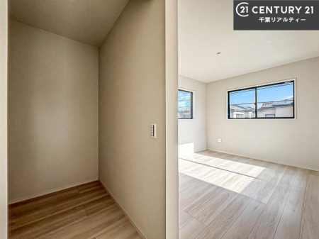 ���[ ���[�X�y�[�X�[�����Ă��܂��I�}�Ȃ��q�l�����q���Ă��U�炩�������������T�b�ƕЕt�����܂��I�������̃X�y�[�X�����܂��Ƃ肠�邨���������o���邱�Ƃ��o���܂��I