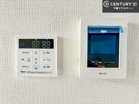 ���̑����� TV���j�^�[�t���C���^�[�z���ł��q�l�̂�����Ԓ��Ȃǂ����S�ł��ˁB
�{�^���ЂƂł����C�̏������ƂƂ̂��I�I�[�g�o�X���B