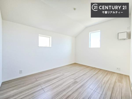 ���r���O�ȊO�̋��� �V���v���Ƀf�U�C������Ă��邽�߁A�Ƌ��I�т܂���I
���C�ɓ���̉Ƌ��u���Ă��낰���Ԃ���邱�Ƃ��ł��܂��B