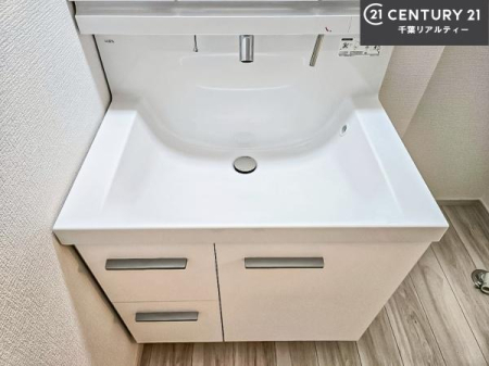 ���ʑ�E���ʏ� �[�����ʑ�{�E���́A�������˂ɂ����̂ł�����ꂪ�y�X�I���������ۂĂ܂��I
�L���C�Ȑ��ʏ��Ŏ��������̃��`�x�[�V�������オ��܂��ˁI