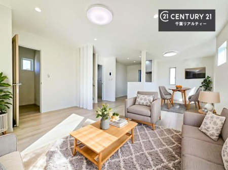 ���r���O �Ƌ��CG�p�[�X�ł��B�D�����z���܂肪���r���O����ł���ċ��S�n�̗ǂ���Ԃ����o���Ă���܂��I
���났�̎��Ԃ��߂����܂��I