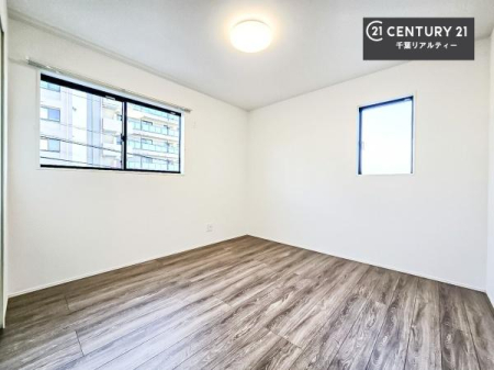 �m�� 2�ʍ̌����m�ۂ������邢�����́A���ʂ����ǂ��A���邭��ϋ��S�n�̗ǂ���ԂƂȂ��Ă���܂��B�����b�N�X���ĉ߂�����S�n�̗ǂ��������ł��I���̖ڊo�߂��X�b�L�����܂��ˁI