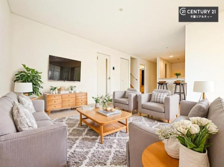 ���r���O �Ƌ��CG�p�[�X�ł��B�D�����z���܂肪���r���O����ł���ċ��S�n�̗ǂ���Ԃ����o���Ă���܂��I
���났�̎��Ԃ��߂����܂��I