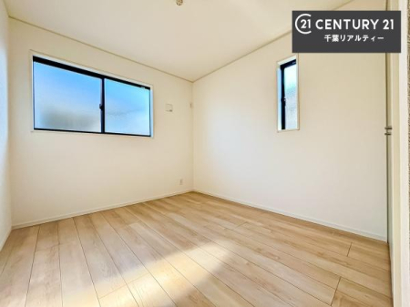 �m�� 2�ʍ̌����m�ۂ������邢�����́A���ʂ����ǂ��A���邭��ϋ��S�n�̗ǂ���ԂƂȂ��Ă���܂��B�����b�N�X���ĉ߂�����S�n�̗ǂ��������ł��I���̖ڊo�߂��X�b�L�����܂��ˁI