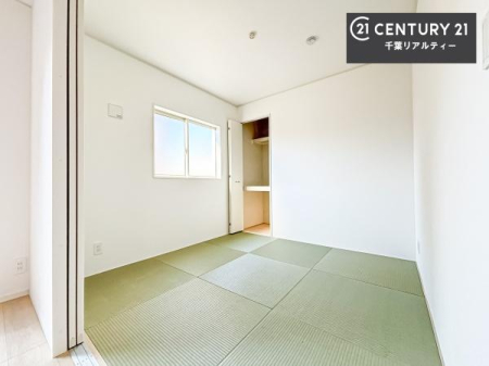 �a�� ���{�l�̐S������u�a�v�̋�ԁB�䑐�̍���Y����Ԃ͖����̂ЂƎ������o���Ă���܂��I�����b�N�X���ʂ�����̂ŉ��K�ɉ߂��������ł��B