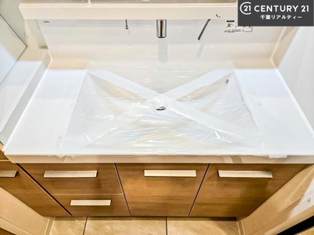 ���ʑ�E���ʏ� �[�����ʑ�{�E���́A�������˂ɂ����̂ł�����ꂪ�y�X�I���������ۂĂ܂��I
�L���C�Ȑ��ʏ��Ŏ��������̃��`�x�[�V�������オ��܂��ˁI