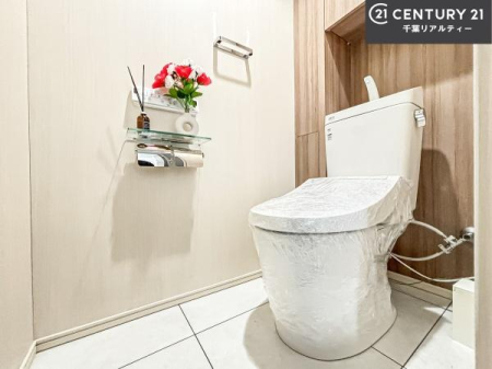 �g�C�� �������֍��ɂ��A�~��͕֍����g�����ł���̂ŗ₽���֍��ɍ��炸�ɍςފ������d�l�ł��I�V���v���ȃJ���[����Ƃ��Ă���̂ŁA������ꂪ���₷���ł��B