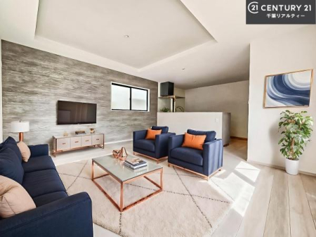 ���r���O �Ƌ��CG�p�[�X�ł��B�J�����̂���L�XLDK�I�\�t�@�[��_�C�j���O�e�[�u����u���Ă������ɂȂ�Ȃ��̂ŉ��K�ɉ߂����܂��I�R�~���j�P�[�V���������₷�����r���O�ł��I