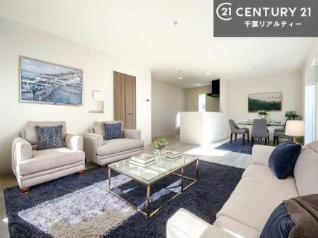 ���r���O �Ƌ��CG�p�[�X�ł��B��؂ȉƑ����W�܂邩�炱��LDK�ɂ͂�����肽���B
�q�����������C�ɏ΂��Ȃ��瑖�����Ă���p�����������u�L���Ƃɂ��ėǂ������v�Ǝv���u�Ԃł��B