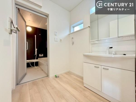 ���ʑ�E���ʏ� �����̂������ʏ��́A���ƕ�������₷���A���ł����K�ɂ��g�����������܂��B�O�ʋ��Ŏg�����肪�ǂ��A�������[�������Ă���܂��̂ŁA���p�i��X�L���P�A�p�i���������萮���ł��܂��B