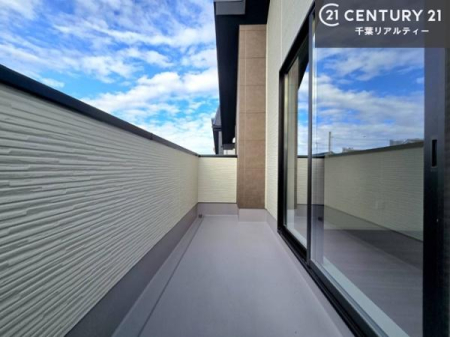 �o���R�j�[ �z������ǍD�ȃo���R�j�[�ł��I���ꂽ���ɂ͐�������n����J���I�Ȏ��Ԃ��y���߂܂��B