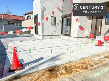 ���ԏ� ���ԃX�y�[�X��2�䕪����܂��I�Z�J���h�J�[�͂������A�o�C�N�⎩�]�ԂȂǂ��u���ꏊ�ɍ���܂���B