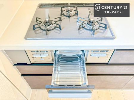 �L�b�`�� �R�����͎O������̂ł������̓����i�s���ł��܂��B
�������O�����t���ł��B�����X�y�[�X���L�X���Ă���׍�Ƃ����₷���I�g�����肪�ǂ��V�X�e���L�b�`���ł��I