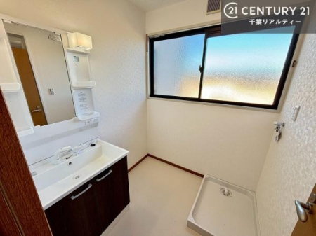 ���ʑ�E���ʏ� ���ʂ܂��ɕ���u���₷���A����̓��삪�X���[�Y�ɂȂ邽�߁A�Z�������̎��ԑтł��X�g���X�������ɂ����A�g������̗ǂ����ʋ�Ԃł��B