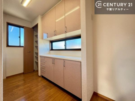 �L�b�`�� ���[�X�y�[�X���L�x�ŁA�����X�y�[�X���X�b�L���ƕЕt���Ђ�`�����p�ł��܂��I
���K�ɍ�Ƃ��ł��܂��I�����̗���������܂��I