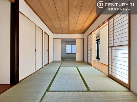 �a�� �a���ł͂��q�l���]��ł����������S�z�͂قƂ�ǂ���܂���B
�Ǝ��̍��ԂɃ}�}��p�p���Q�����Ŏg����x�e�X�y�[�X�Ƃ��Ă����p�I