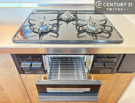 �L�b�`�� �R�����͎O������̂ł������̓����i�s���ł��܂��B
�������O�����t���ł��B�����X�y�[�X���L�X���Ă���׍�Ƃ����₷���I�g�����肪�ǂ��V�X�e���L�b�`���ł��I