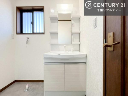 ���ʑ�E���ʏ� �g�Ȃ�𐮂�����ʏ��́A���������厖�ł��I������̐������̂��镵�͋C�����o�I�C�����悭���g�����������܂��B