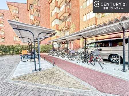 ���̑����p�� ���p�����E���֏�ł��B
���]�Ԃ�����΍s���͈͂��L���肨�o�����ɕ֗��ł��I�󂫏󋵂Ɋւ��Ă͂��C�y�ɂ��₢���킹��������