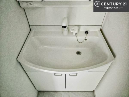 ���ʑ�E���ʏ� �[�����ʑ�{�E���́A�������˂ɂ����̂ł�����ꂪ�y�X�I���������ۂĂ܂��I
�L���C�Ȑ��ʏ��Ŏ��������̃��`�x�[�V�������オ��܂��ˁI