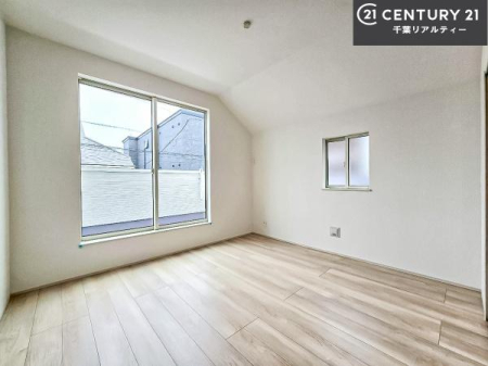 �m�� �o���R�j�[�ɖʂ��Ă���m���ł��B���邭�����肪����A���C����������ł��܂��I���N���āA�O�ɏo�Ĕw�L�т����[�ċz�����ǂ������}������邱�Ƃ��o�������ł��ˁI